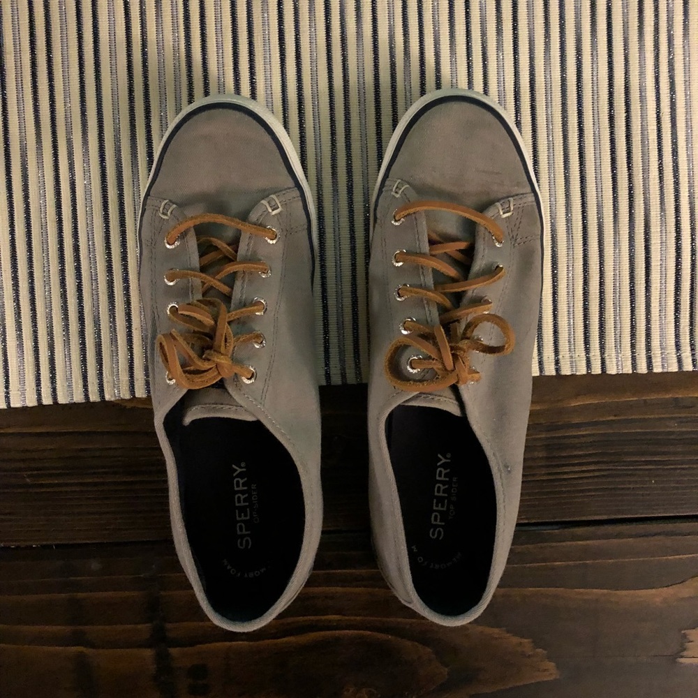 Sperry TopSider tennis shoes